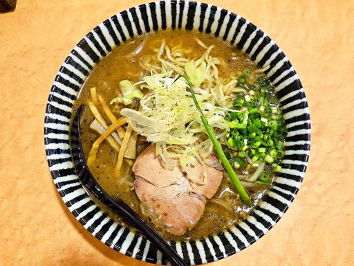 札幌ラーメン直伝屋「味噌らーめん」