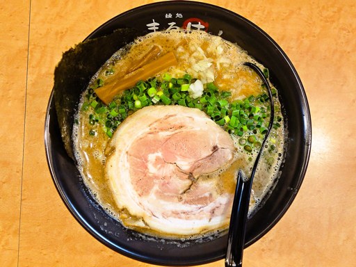 札幌ラーメン直伝屋「超豚骨丸」