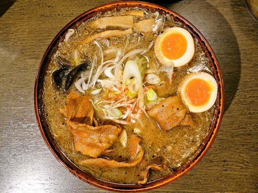 札幌みその 札幌らーめん共和国店「炙り豚盛りそば 最北端味噌」