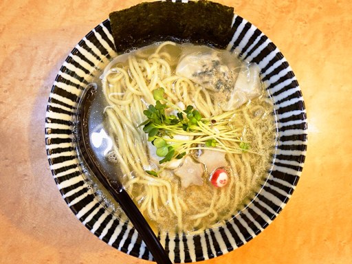 札幌ラーメン直伝屋「ソルティーキンキ」