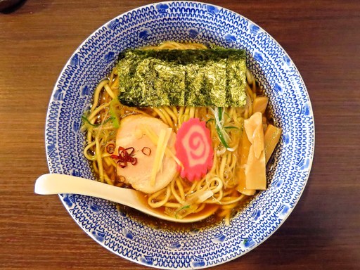 麺処まるは BEYOND「豚と生姜と醤油に太麺」