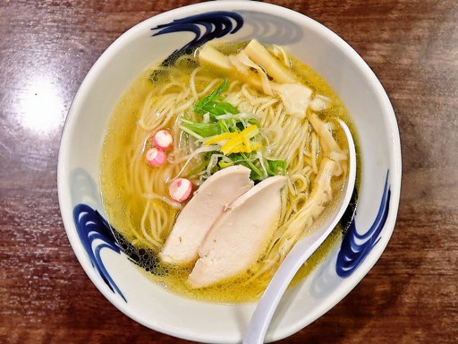 我流麺舞 飛燕 (がりゅうめんぶ ひえん)「ゆずしお」