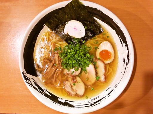 麺屋すずらん「鶏出汁(だし)のしお」