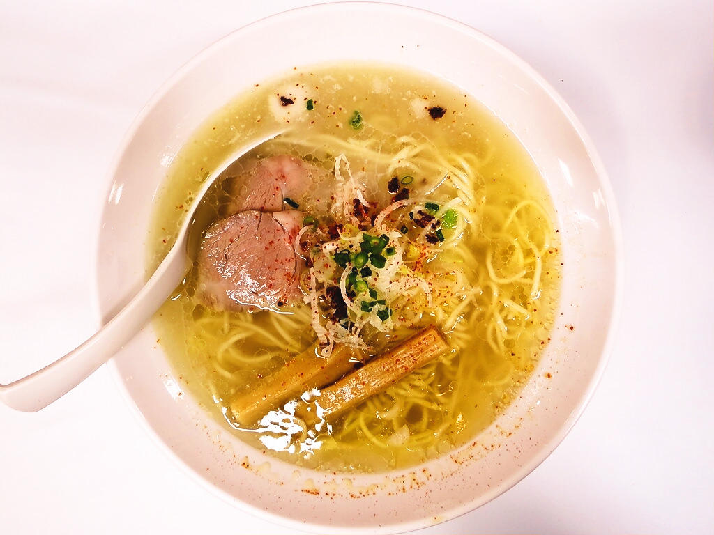 ソラノイロ (Japanese soup noodle free style)