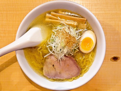 麺屋 雪風 すすきの本店「鶏がら汐らーめん」