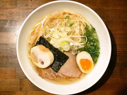 麺や ハレル家「比内地鶏そば 塩」