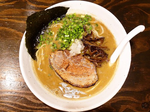 札幌 Fuji屋「濃厚豚ソバ醤油」