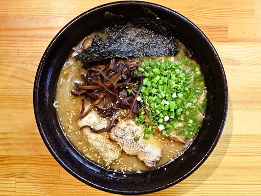 麺厨房 かくれ屋 (2/26で閉店)「白湯 醤油」