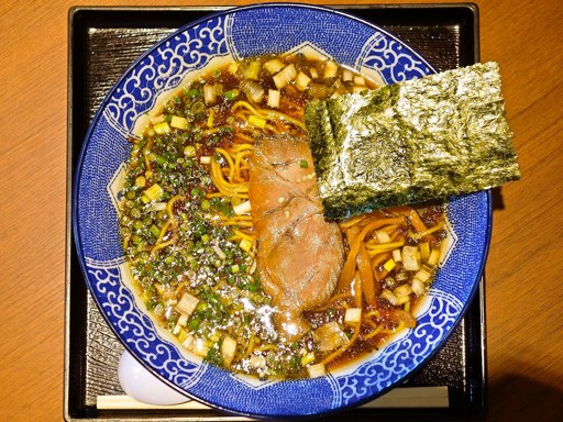 BISTRO JAPONAIS けやき(にとりのけやき) 赤れんがテラス店「醤油拉麺」