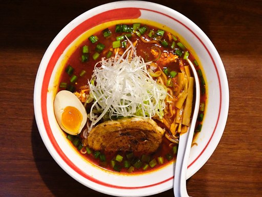 麺部屋 綱取物語 真栄店「豆板醤麺」