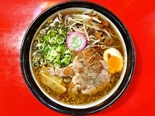 チャルメラ番長 (2016/11末で閉店)「しょうゆ(焦がしニンニク黒醤油)」