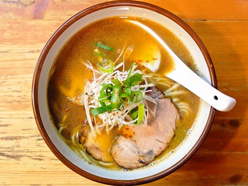 麺屋 高橋 (髙橋)「Tの遺伝子～フラミンゴ鍋振り～」