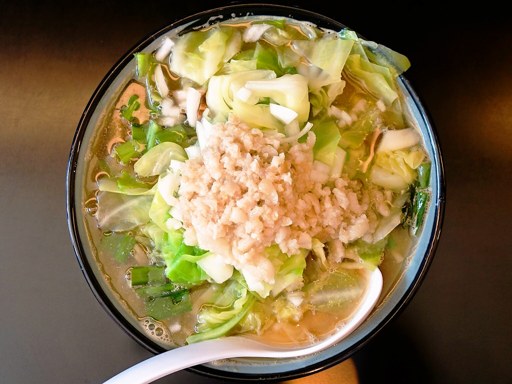 ラーメン ツバメ「ジャンクどニンニク背脂キャベツ」