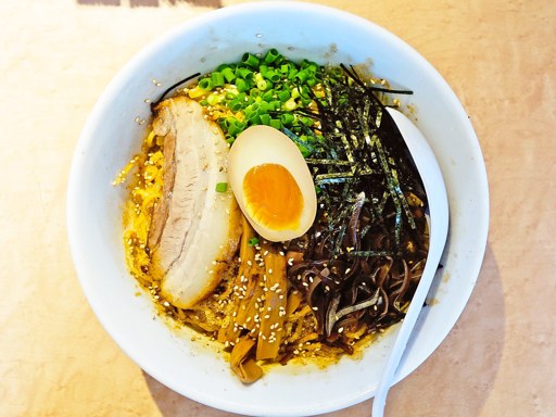麺屋 丸鶏庵 本店 (まるちあん)「まぜ冷やし麺 ピリ辛醤油」