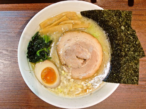 らーめん 麺GO家 西野本店「塩 豚骨」