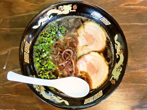 博多ん娘 (11/27の営業で閉店)「黒ら～めん」