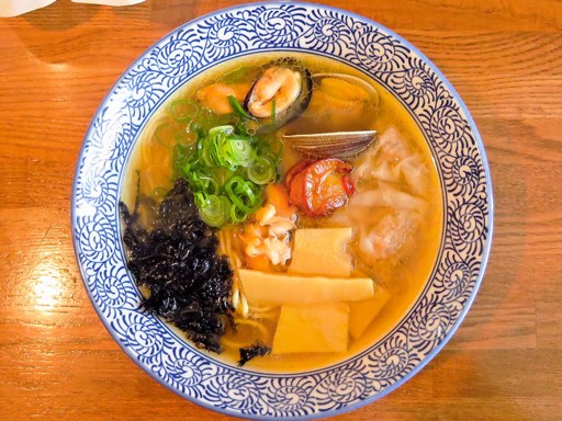 麺屋 169「貝出汁の豚中華そば 和風アレンジ」