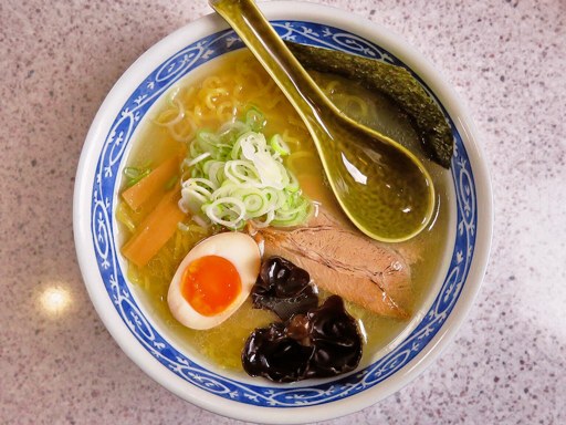 麺や 明星「しおラーメン」