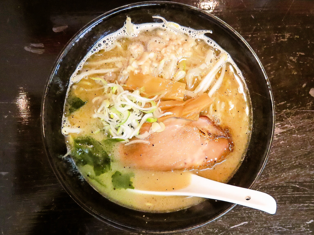 麺飯キッチン 心温 sion
