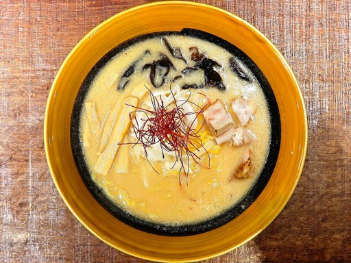 札幌炎神ラーメン すすきの 南5条店 (札幌ゑん神)