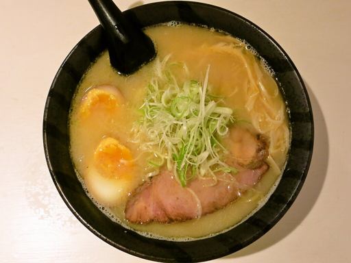 マルエス食堂「白湯しお」