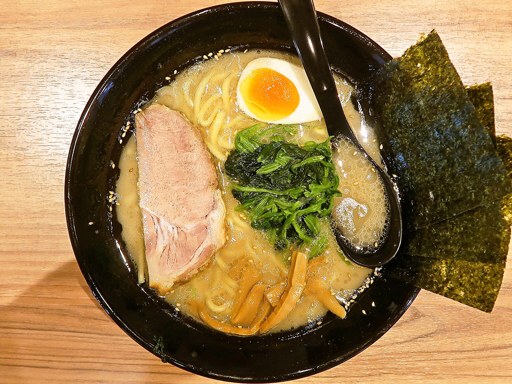 横浜家系ラーメン 銀家 東苗穂店
