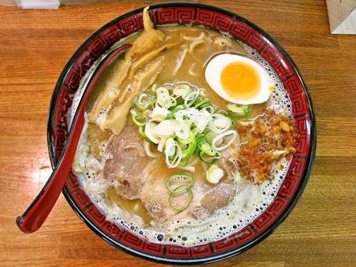 ラーメン 八卦 (はっけ)「味噌ラーメン 豚スープ」