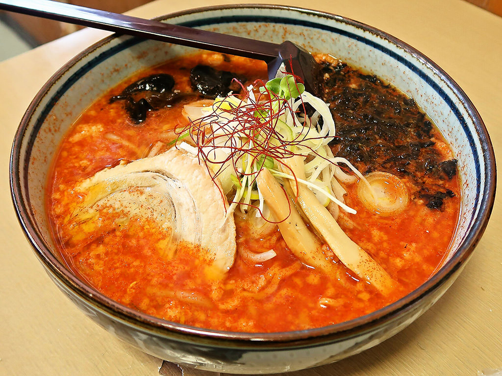 麺処 白樺山荘 新川店「塩ラーメン 辛口(激)」 | 札幌ラーメンブログ