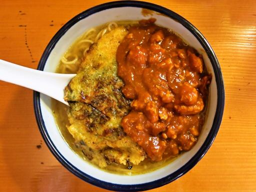 雨は、やさしく「かれーらーめん」