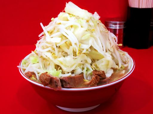 ラーメン二郎 札幌店「小豚(＋ヤサイマシマシニンニク)」