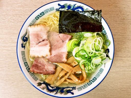 十勝ラーメン 赤のれん ぶんぶん亭「ラーメン しお」
