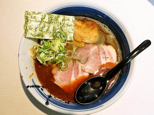 らー麺 山さわ「カラニボ２」