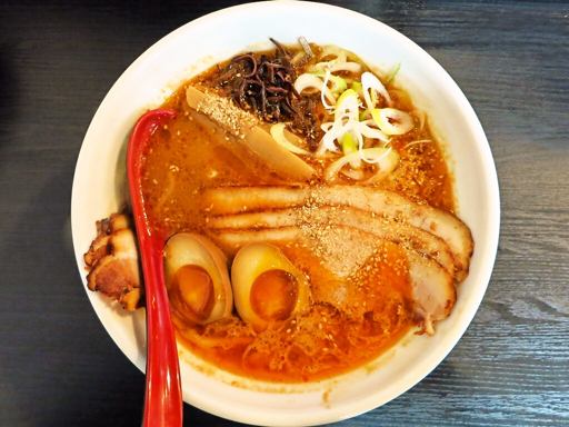 究麺 十兵衛 (きわめん じゅうべえ)「チャーシューらーめん 辛味噌」