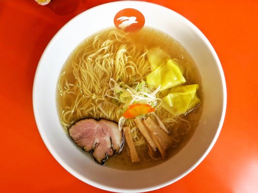 中華そば うさぎ「中華そば(＋ワンタン2個)」