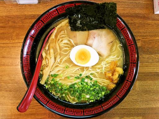 ラーメン 八卦 (はっけ)「豚スープ(久留米豚骨)」