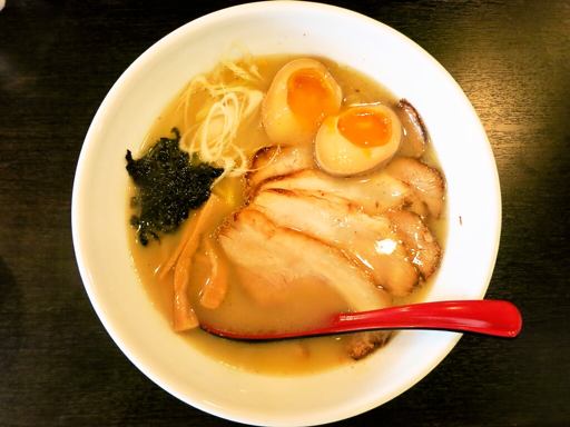 究麺 十兵衛 (きわめん じゅうべえ)「チャーシューらーめん 塩」