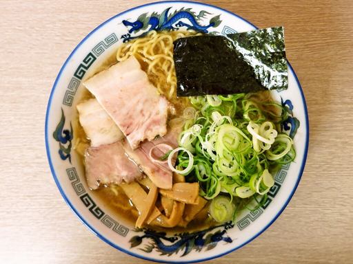 十勝ラーメン 赤のれん ぶんぶん亭「ラーメン しょうゆ」