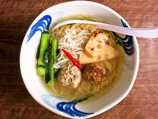 我流麺舞 飛燕 (がりゅうめんぶ ひえん)「～リンゴの様なほっぺに～♡ラム注入♡」