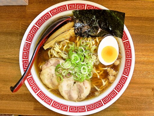 ラーメン 八卦 (はっけ)「鶏スープ 醤油」